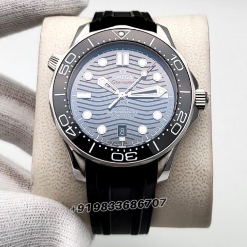 Omega Seamaster Diver 300M Steel On Rubber Strap Black Dial 42mm Exact 11 Top Quality Super Clone Replica Swiss ETA 8800 Automatic Movement Watch