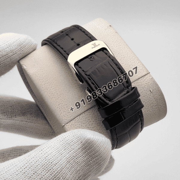 Jaeger-LeCoultre Reverso Classic Duoface Small Seconds Exact (6)